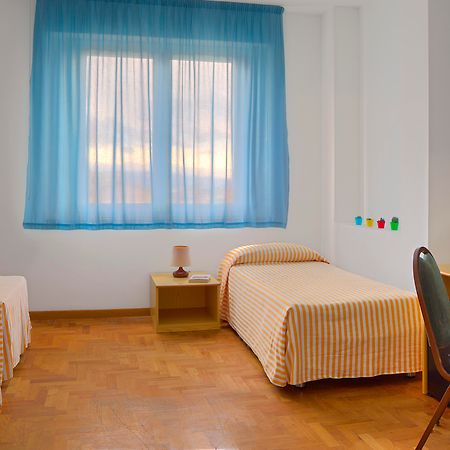 Hotel Mistral 오리스타노 외부 사진