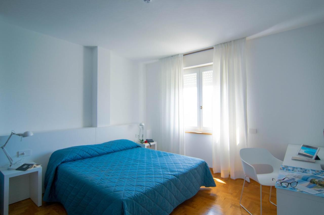 Hotel Mistral 오리스타노 외부 사진